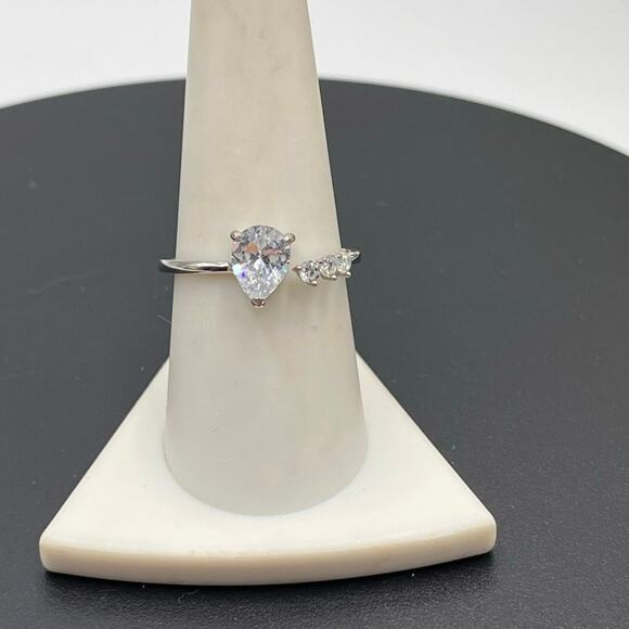 Sterling Silver Romantic CZ Pear and Round Shaped Bypass Adjustable Ring Sz 9+ - Picture 1 of 8